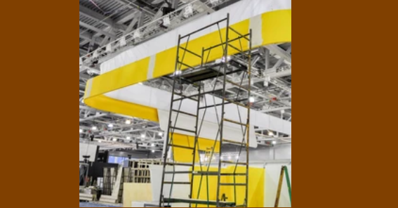 Montagem de estrutura para evento